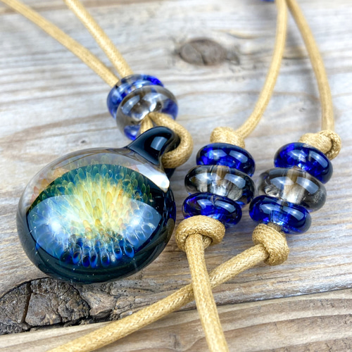 Fume Dot Glass Implosion ボロシリケイトガラスペンダント WITF40