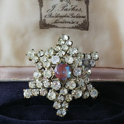 サフィレット・サフィリーン ブローチ の人気通販｜Creema(クリーマ