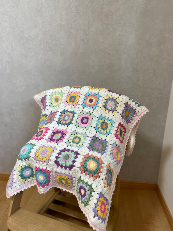 新柄♡♡カラフルひざ掛け モチーフブランケット ひざ掛け かぎ針編み