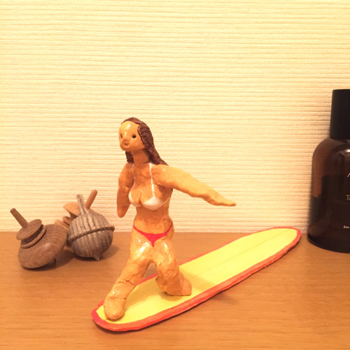 紙粘土オブジェ サーフガールズ 01 立体・オブジェ エシモ 通販