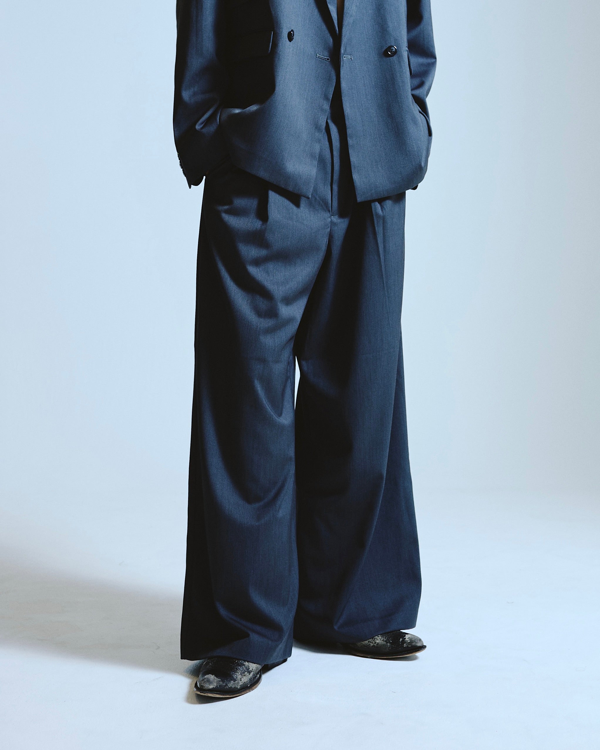 1TUCK WIDE BAGGY SLACKS – CAMPHOR WOOD - OFFICIAL ONLINE STORE