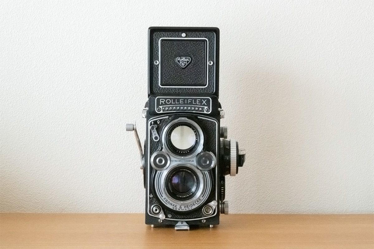 二眼レフカメラRolleiflex 2.8D Xenotarのレビューと作例を紹介