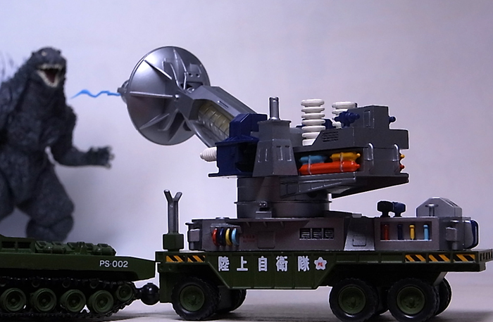 特撮リボルテック SERIES No.015 メーサー殺獣光線車 レビュー