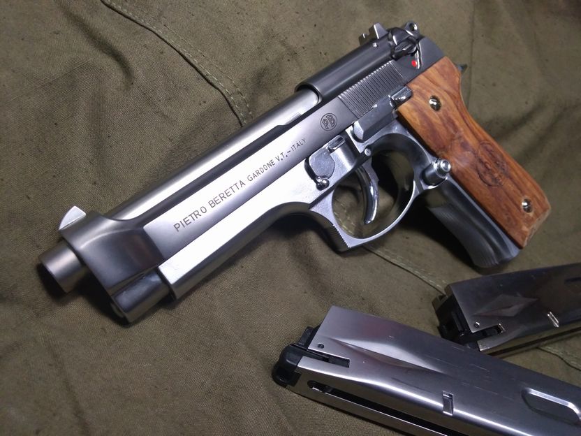 レビュー】WE-Techベース M92 ピエトロベレッタ ガスブローバックガン