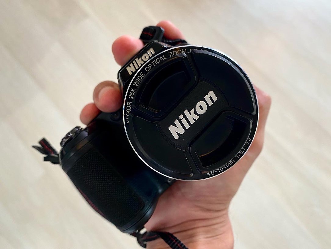 Nikon Coolpix L810 - MONOKIRI 35mm