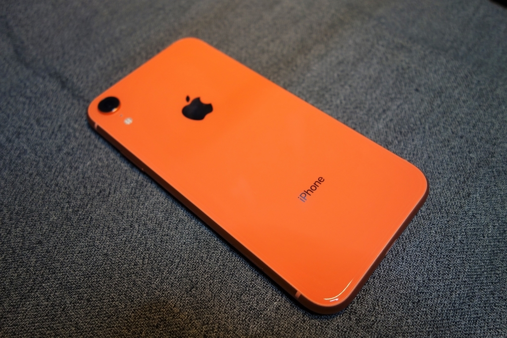 iPhone XR（コーラル）を開封&レビューしますの！--iPhone XやiPhone