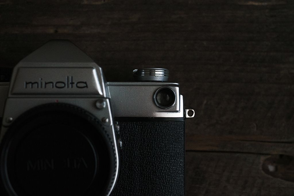 minolta SR-7と緑のロッコールAUTO ROKKOR-PF 58mm f1.4がやってきた