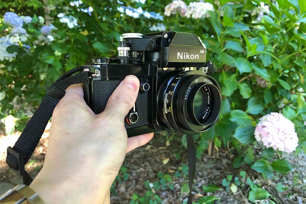 NIKON F2 フォトミックとパンケーキレンズGN Auto Nikkor 45mm f2.8で