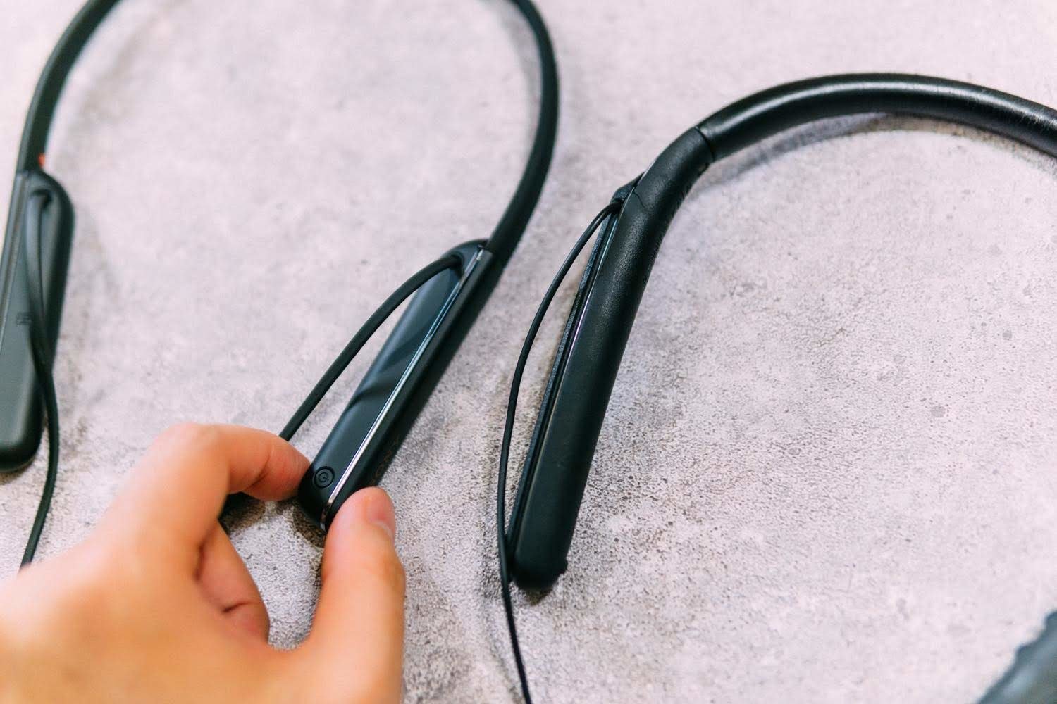 一度知ったら戻れない。SONYのノイズキャンセリングイヤホン】WI