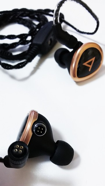 イヤホンレビュー JH AUDIO ROSIE - music dropの一人語り