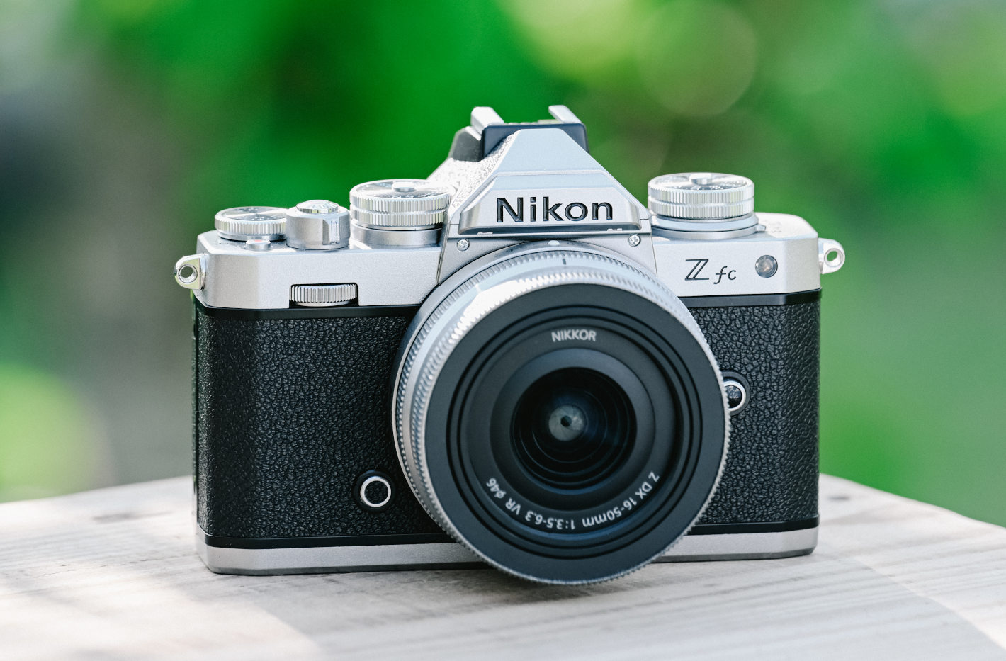 フィルムライクな新ミラーレス「Z fc」レビュー –「写り」「使い心地