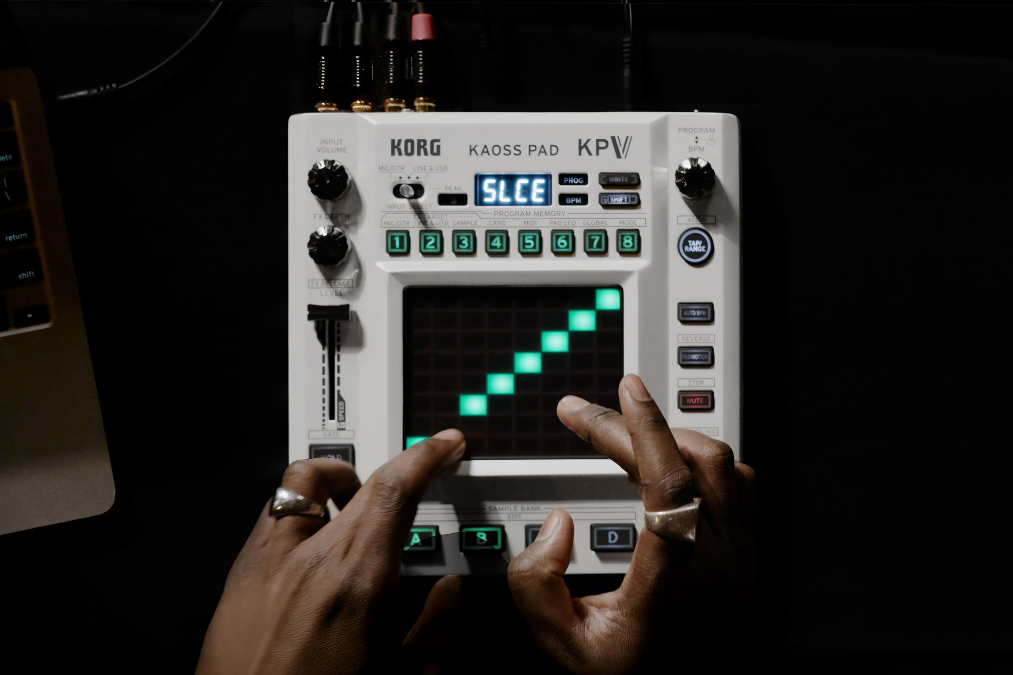 KORG KAOSS PADに13年ぶりの新モデル登場！Hi-Z入力、デュアルタッチに