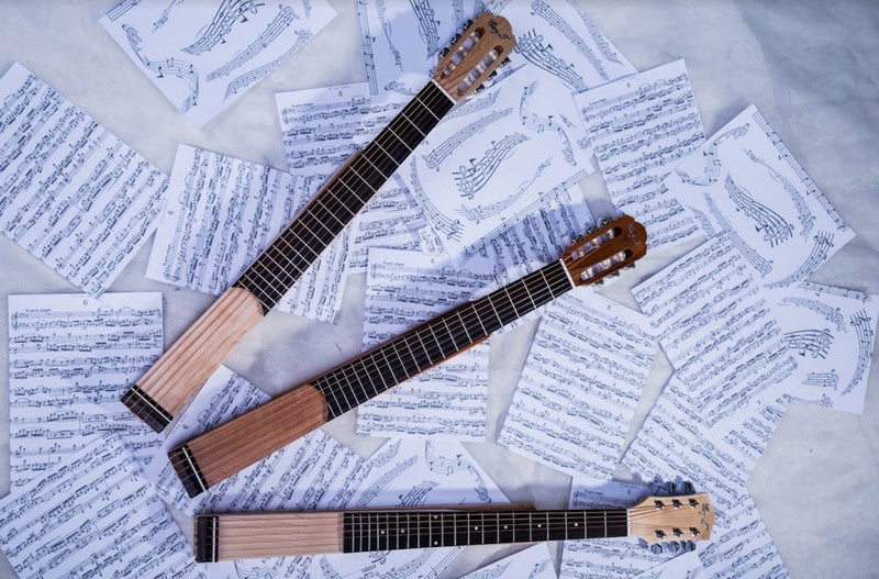 Cross Guitar 世界初の折り畳みギター - CAMPFIRE (キャンプファイヤー)