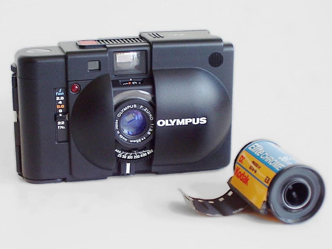 オリンパス OLYMPUS XA＋A11 純正箱付属 オリンパス OLYMPUS XA＋A11