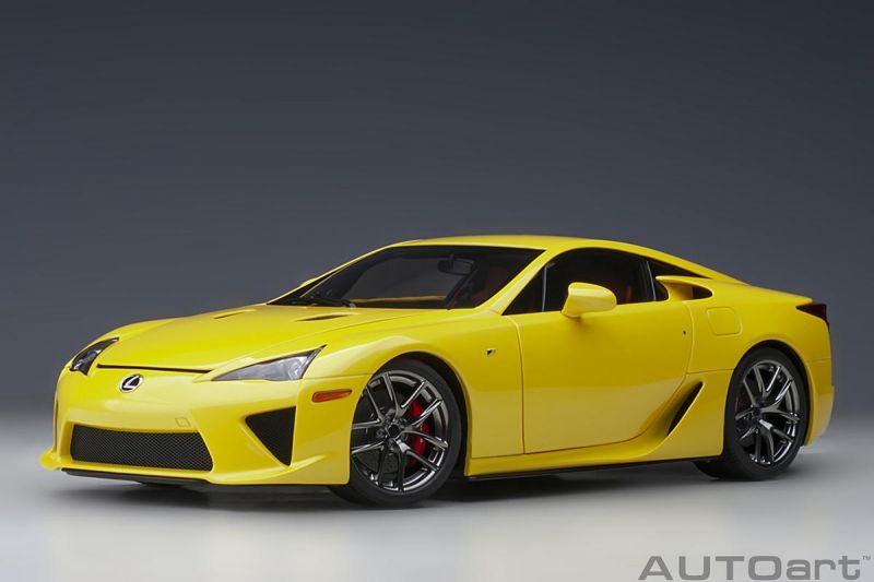 Lexus LFA 1:18 Autoart Amarelo - 20 anos! Loja on-line de