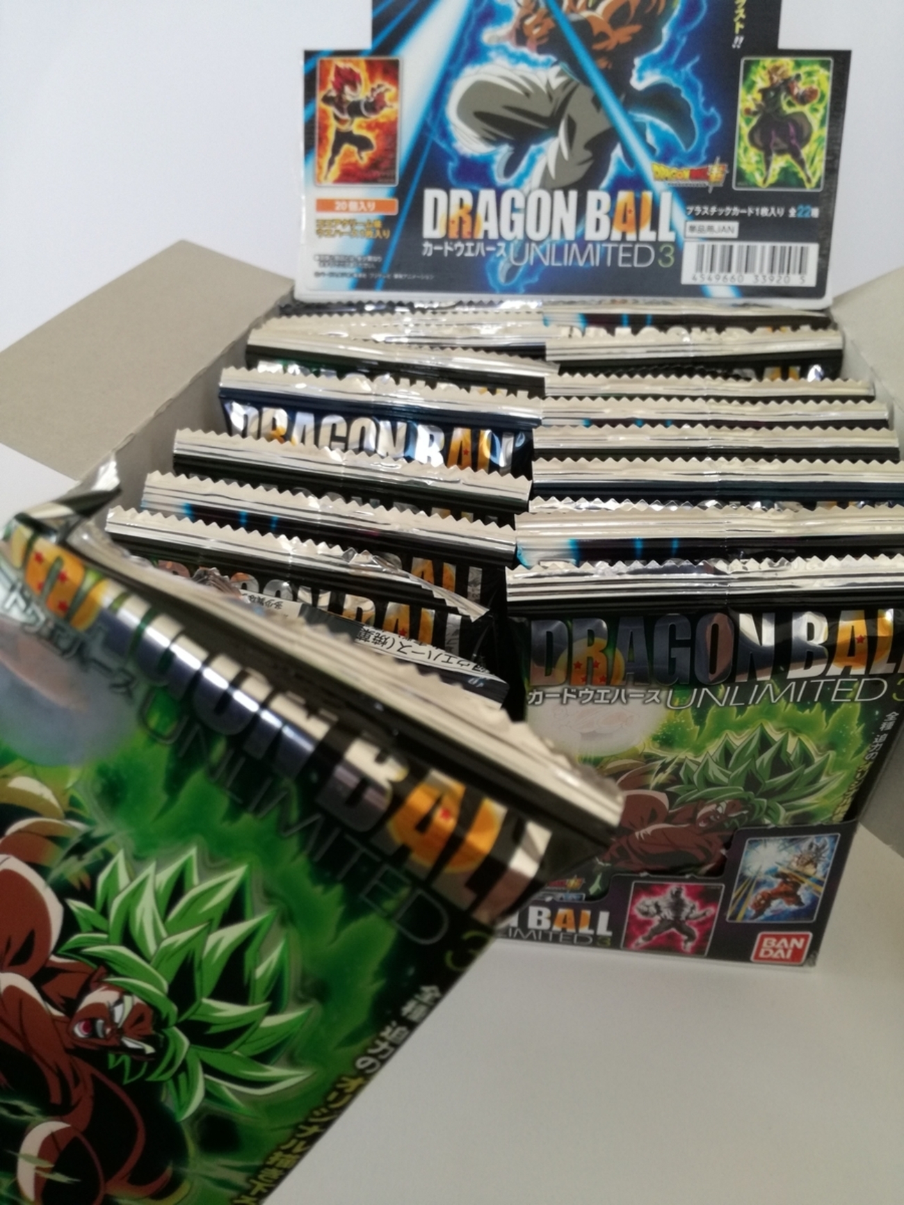 ドラゴンボール「カードウエハース」アンリミテッド3を箱買いしてみた