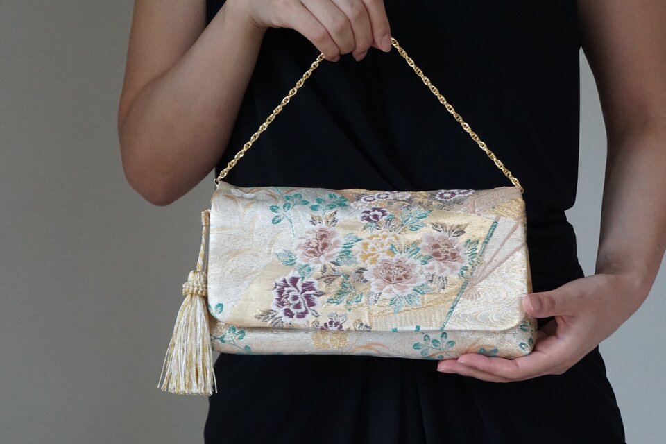 結婚式やパーティー日常使いにも。絹帯 ゴールド リメイク 2way 帯