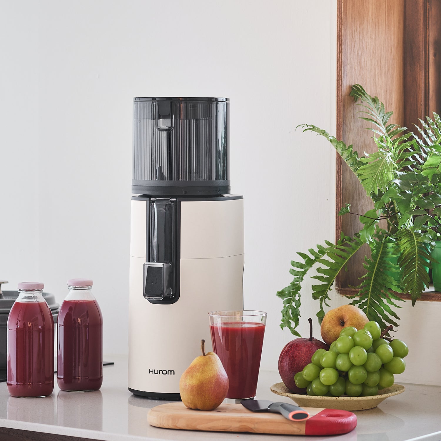 Hurom ヒューロム スロージューサー H-AA ホワイトHUROM スロー