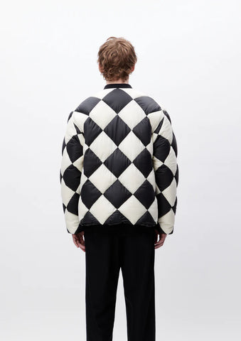 NEIGHBORHOOD NEW ARRIVAL – STREAM