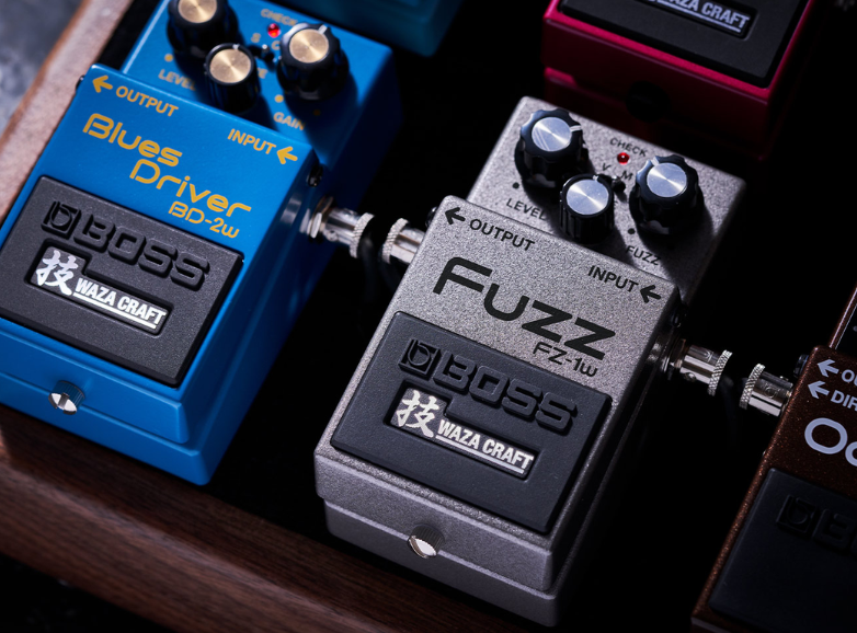 BOSS FZ-1W | Pedal de Fuzz Waza Craft | Roland