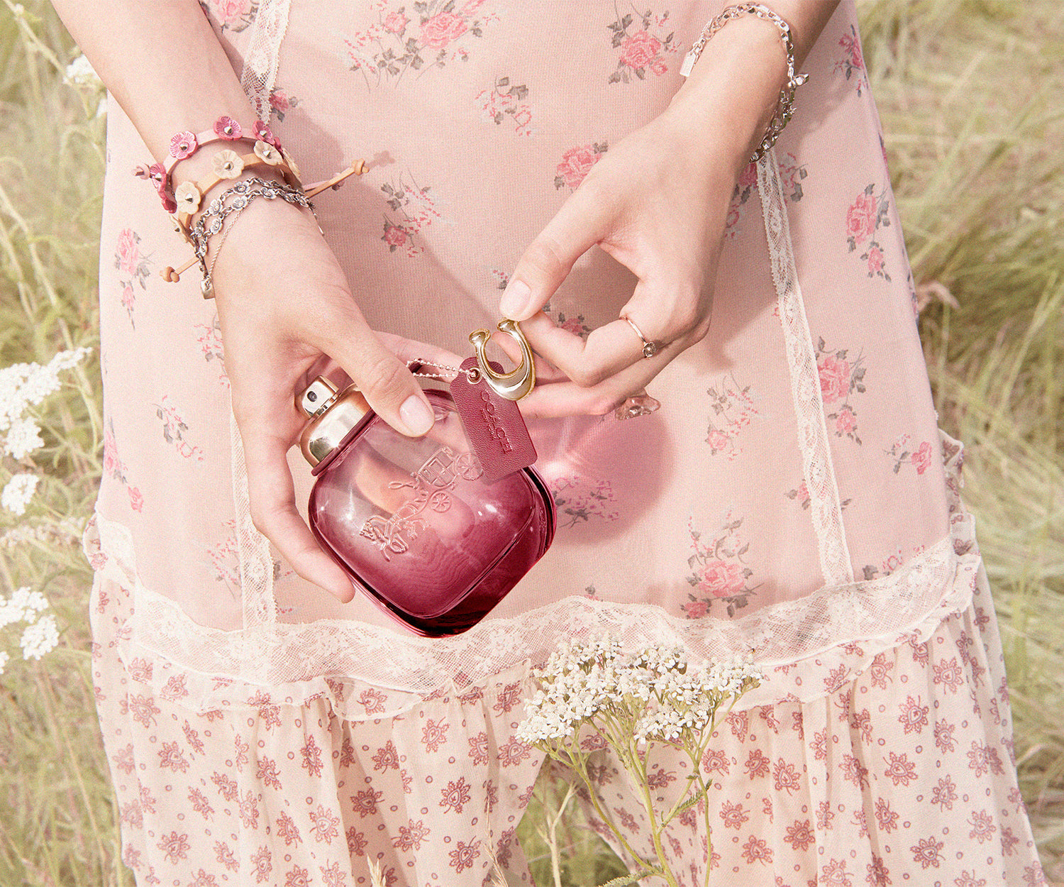 公式】コーチ ワイルド ローズ オードパルファム｜COACH｜香水