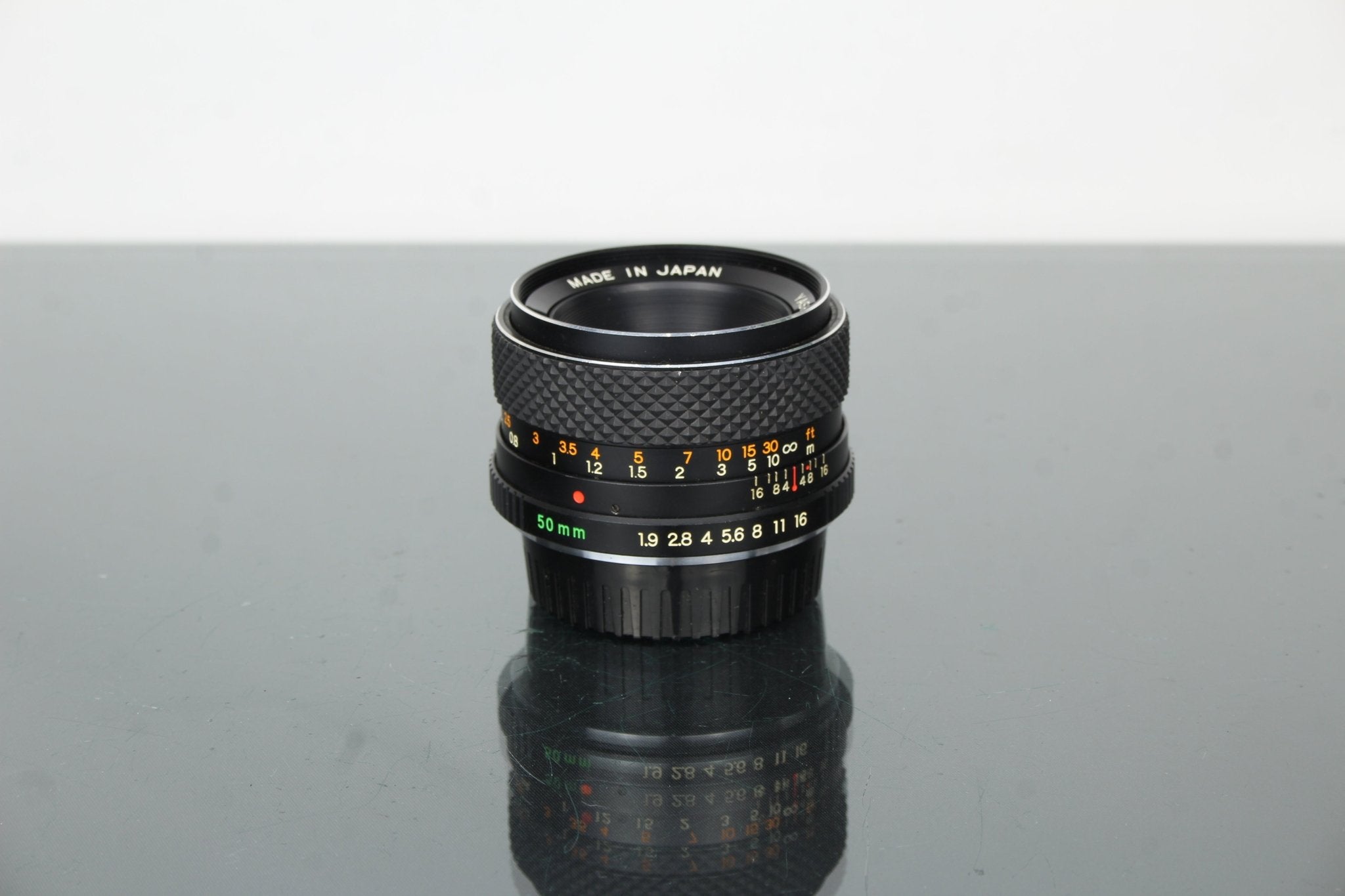 Yashica DSB 50mm f/1.9 Review: Vintage Character for Modern