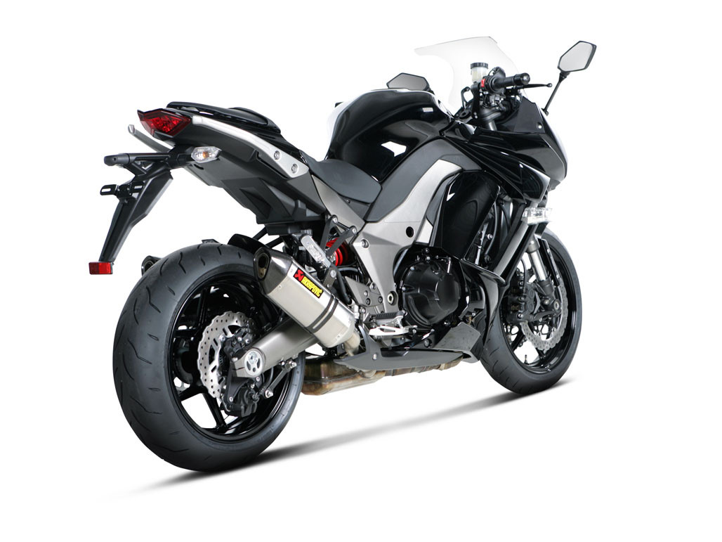 Akrapovic Slip-On Exhaust Kawasaki Z1000 / Ninja 1000 Titanium