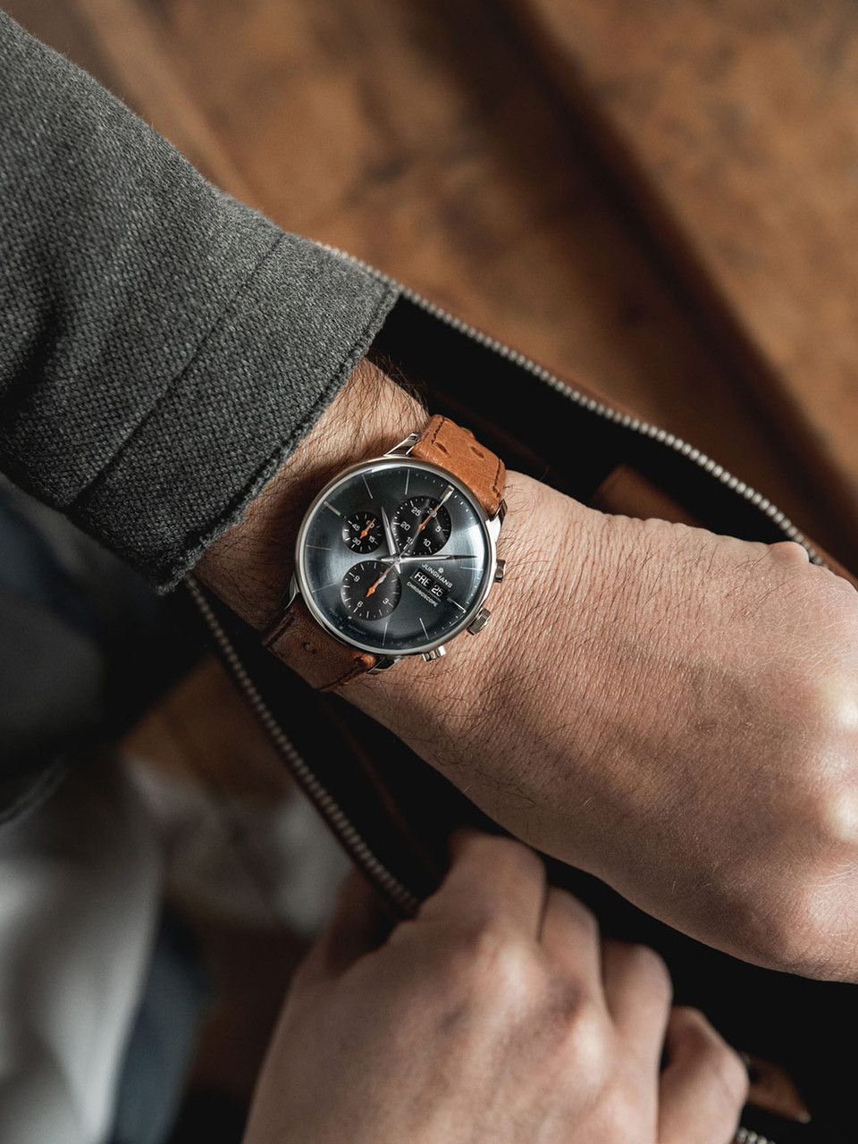 JUNGHANS Master Chronoscope, English date 27/4224.03