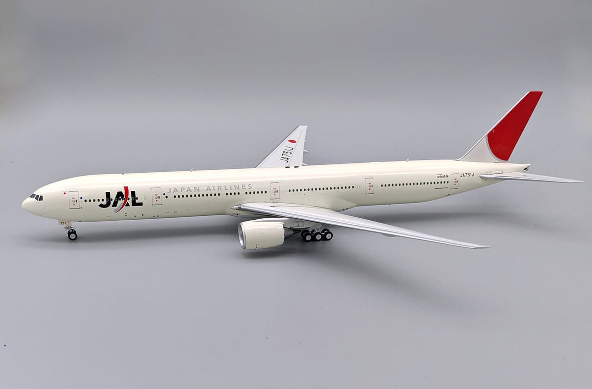 B-Models Japan Airlines - JAL Boeing 777-346 JA751J with stand B
