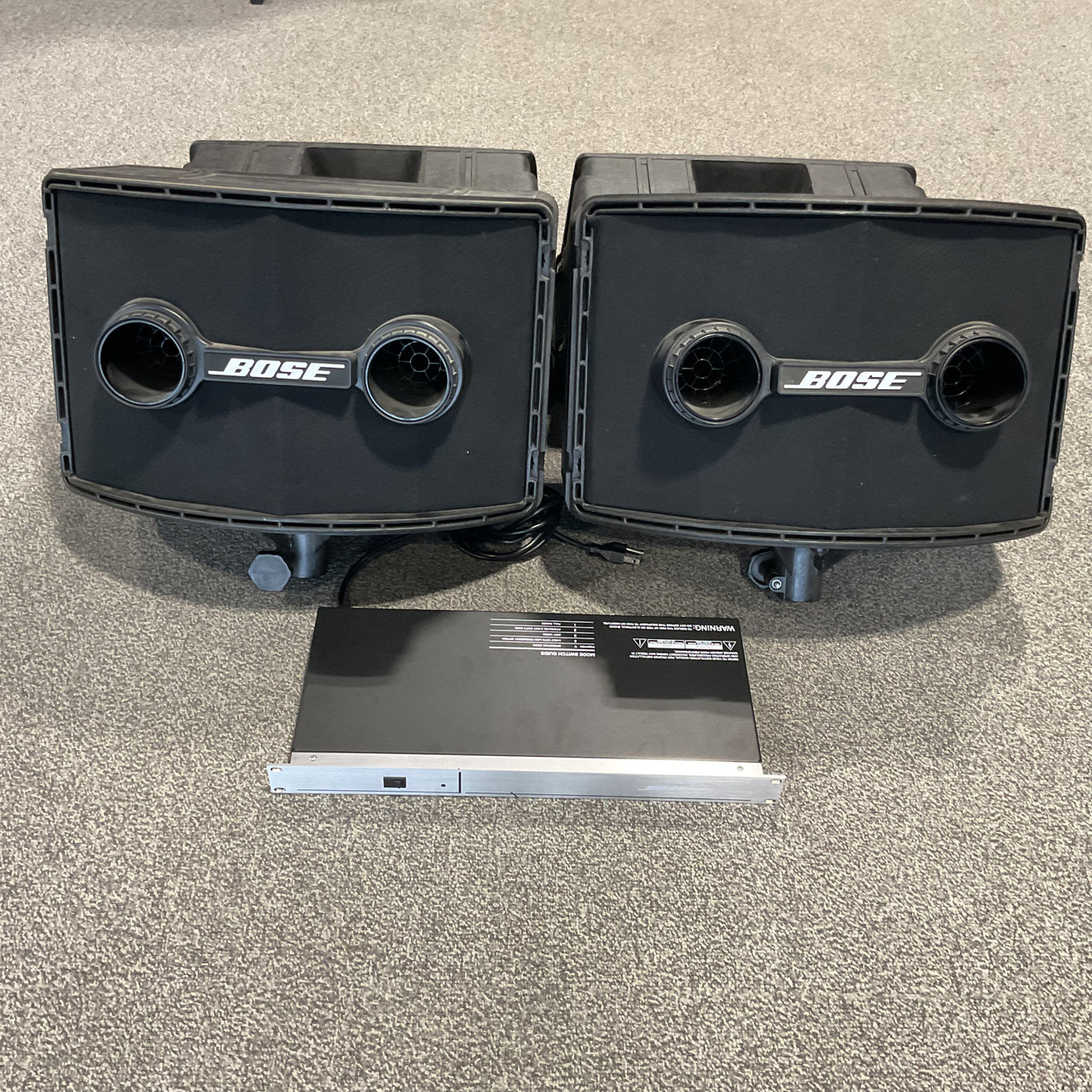 Used BOSE 802 SERIES II SPEAKERS WITH 802C II SYSTEMS CONTROLLER