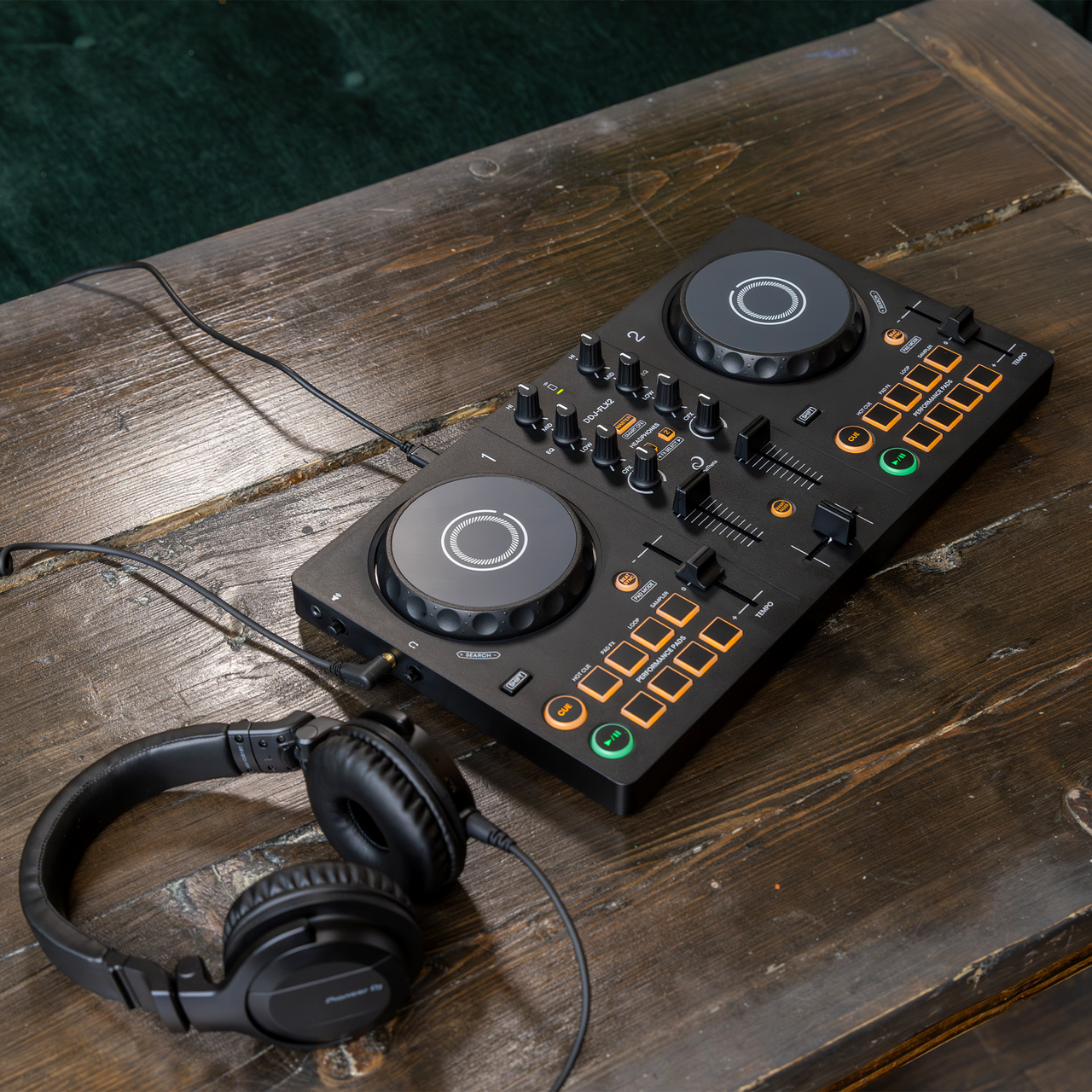 美品 DJコントローラー AlphaTheta DDJ-FLX2 使用頻度少ない 美品 DJ