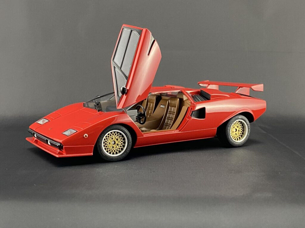 Fujimi 1/24 Lamborghini Countach LP500R Plastic Model Kit