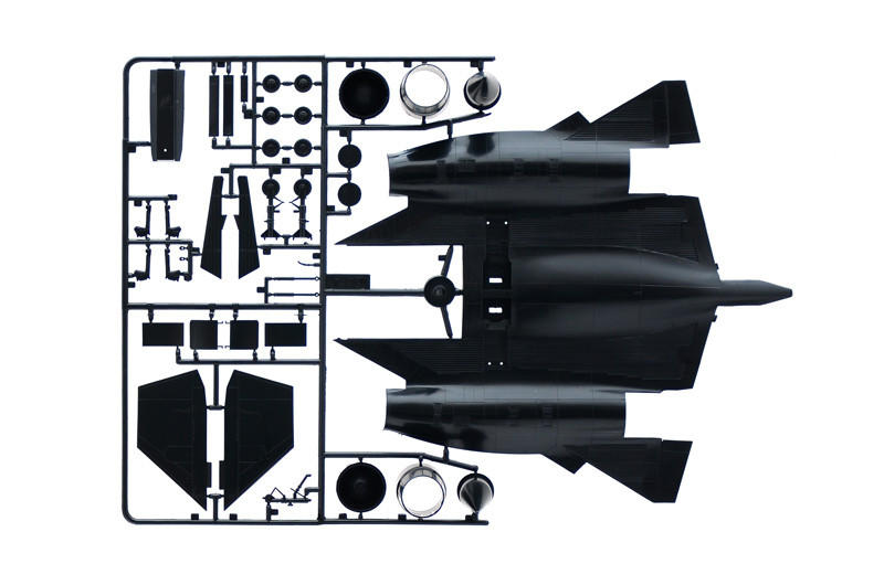 1/72 SR71 Blackbird Aircraft - Squadron.com