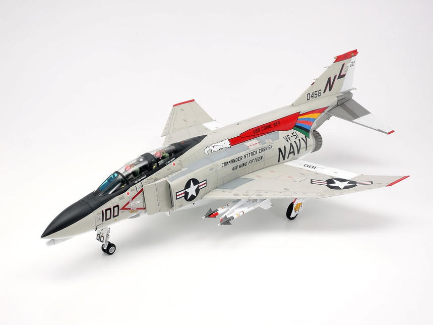 tam61121-148-tamiya-f-4b-
