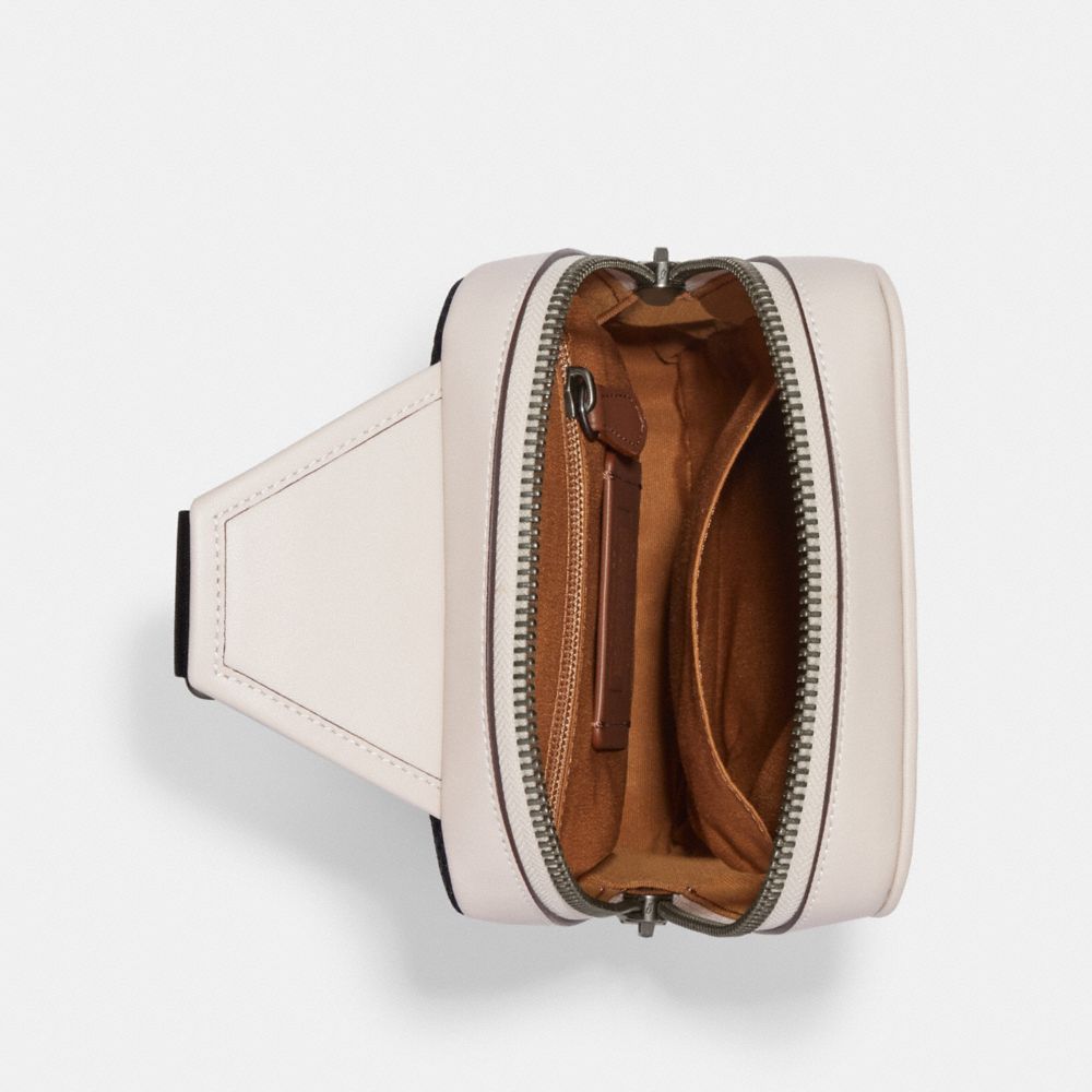 公式】コーチアウトレット | サリバン パック・シグネチャー レザー