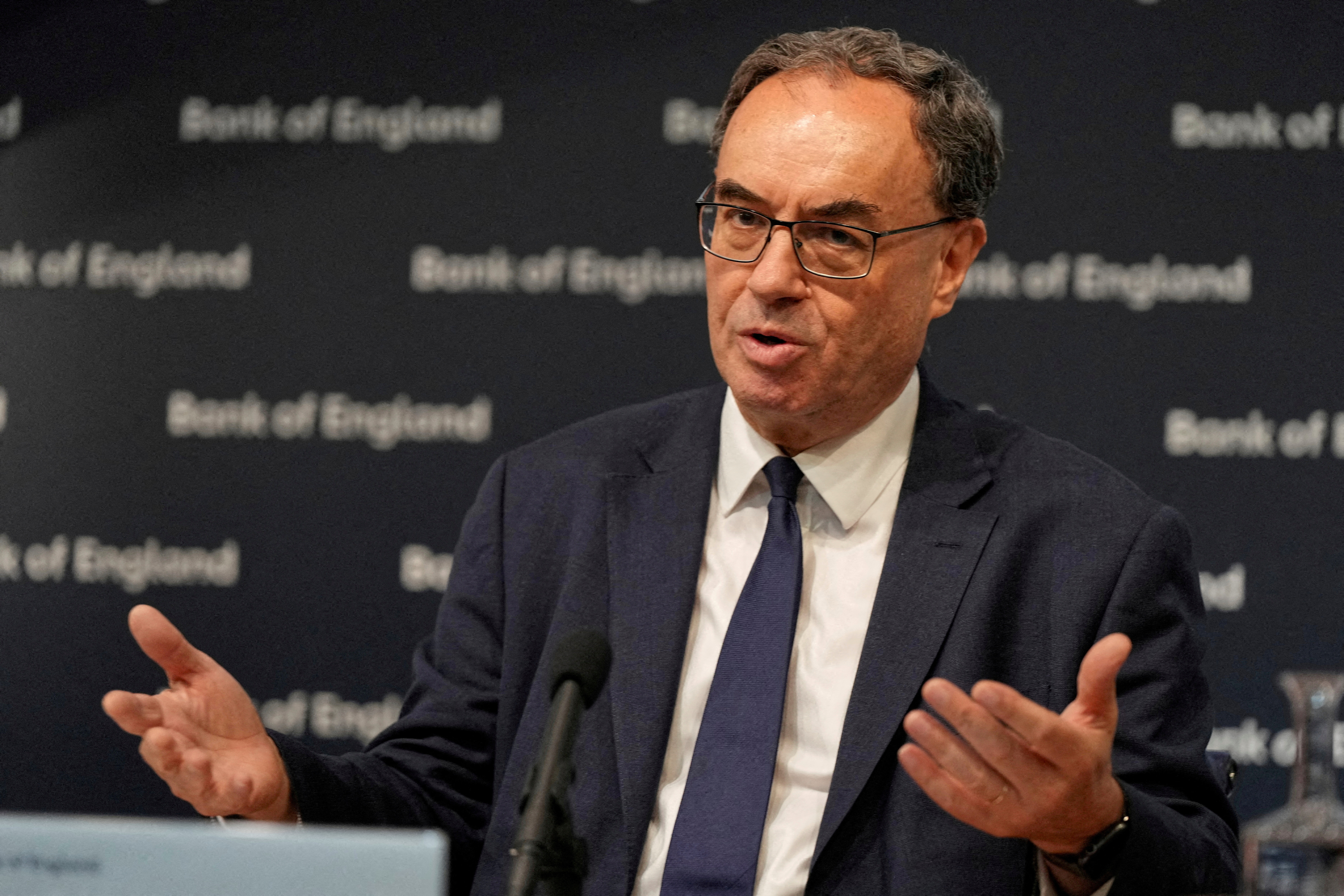 米自動車関連2社の経営破綻、金融危機の前兆の可能性＝英中銀総裁