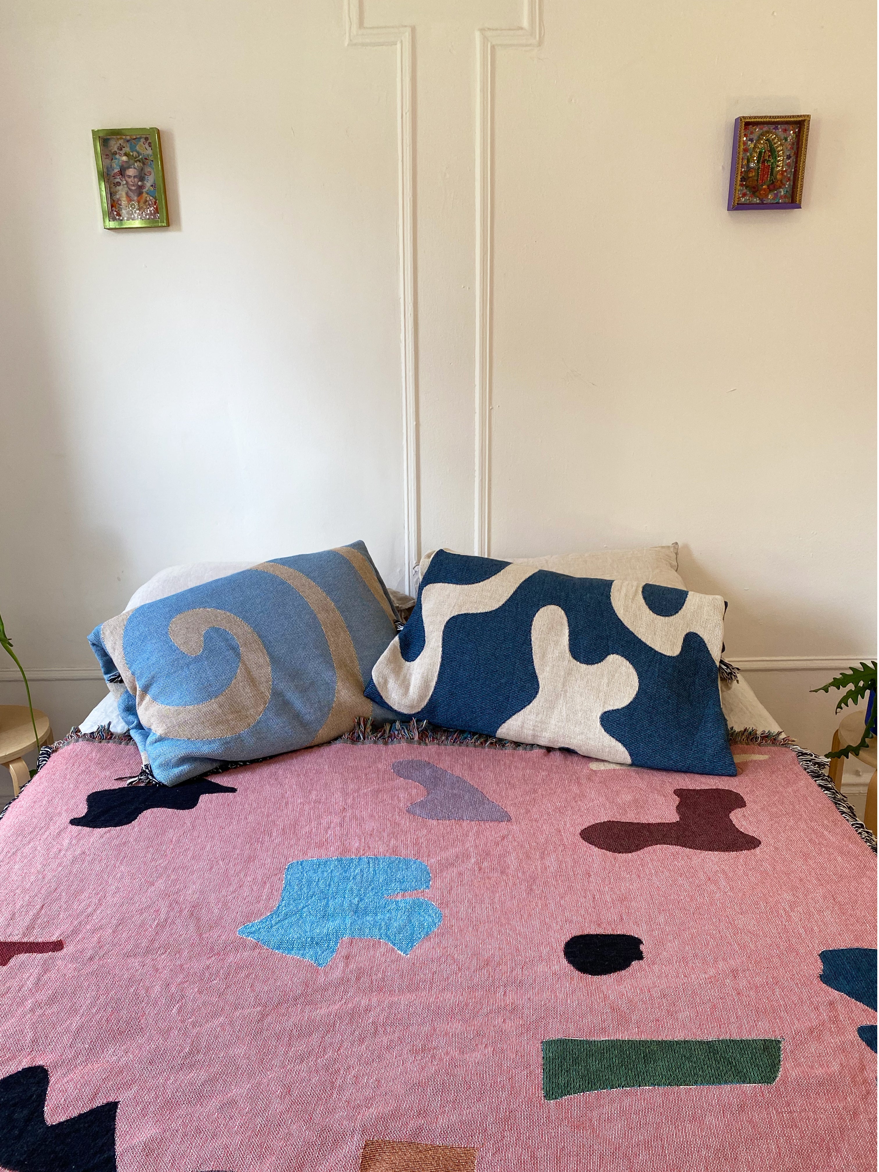 Abstract Form Woven Throw Blanket – Clr Shop