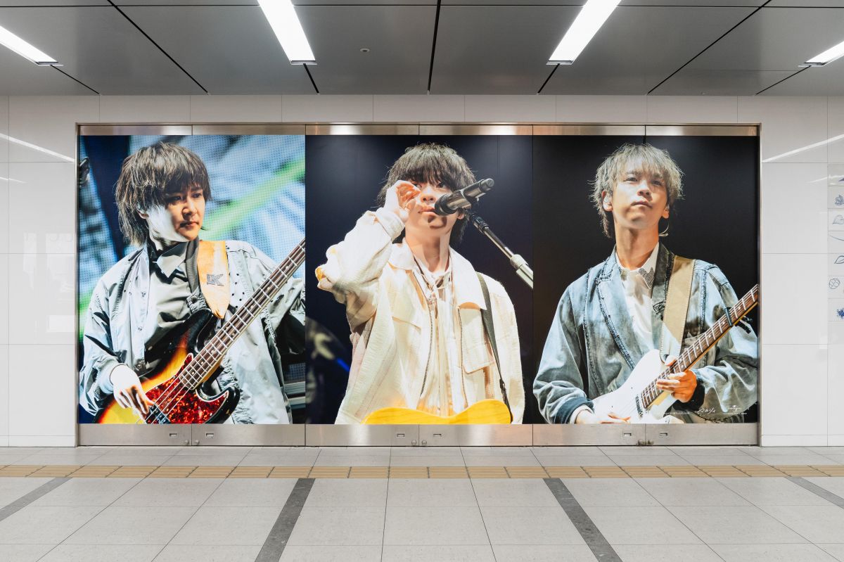 マルシィの屋外広告をシェアして、”心の奥に潜む怪獣ぬいぐるみ（新種