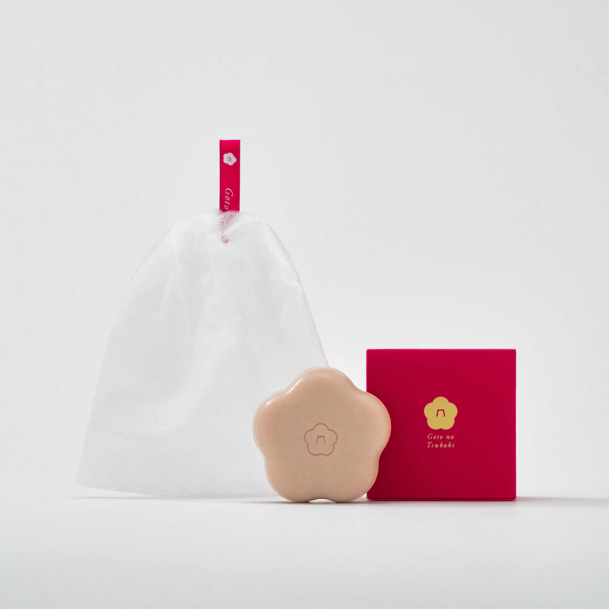 五島の椿 せっけん・保湿水 ギフトボックス | 保湿水＋せっけん