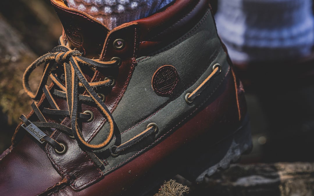 ビームスがティンバーランドに別注、モカシンシューズ「7eye」を20年