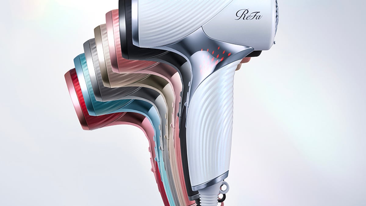 手のひらサイズのドライヤーも 「リファ」からプロ級仕上がりを叶える