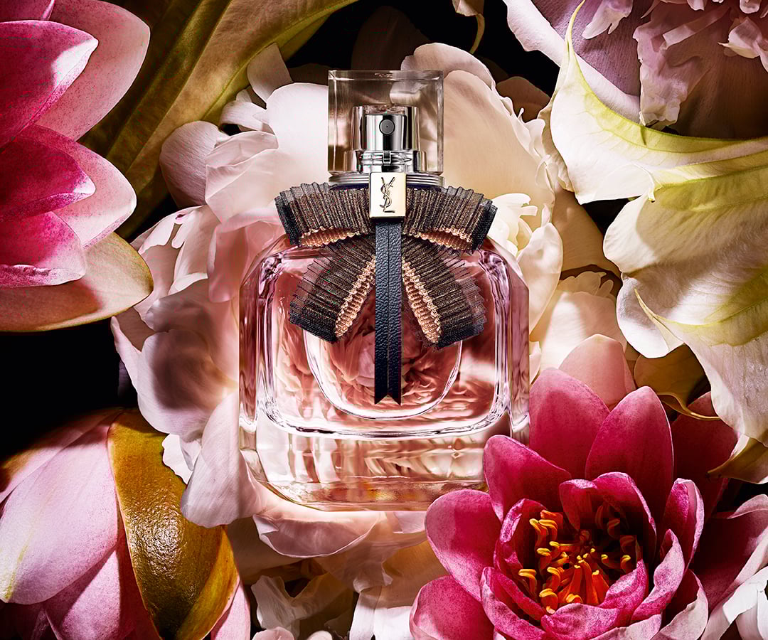 YSL」の人気フレグランス「モン パリ」から新オードトワレ ホワイト