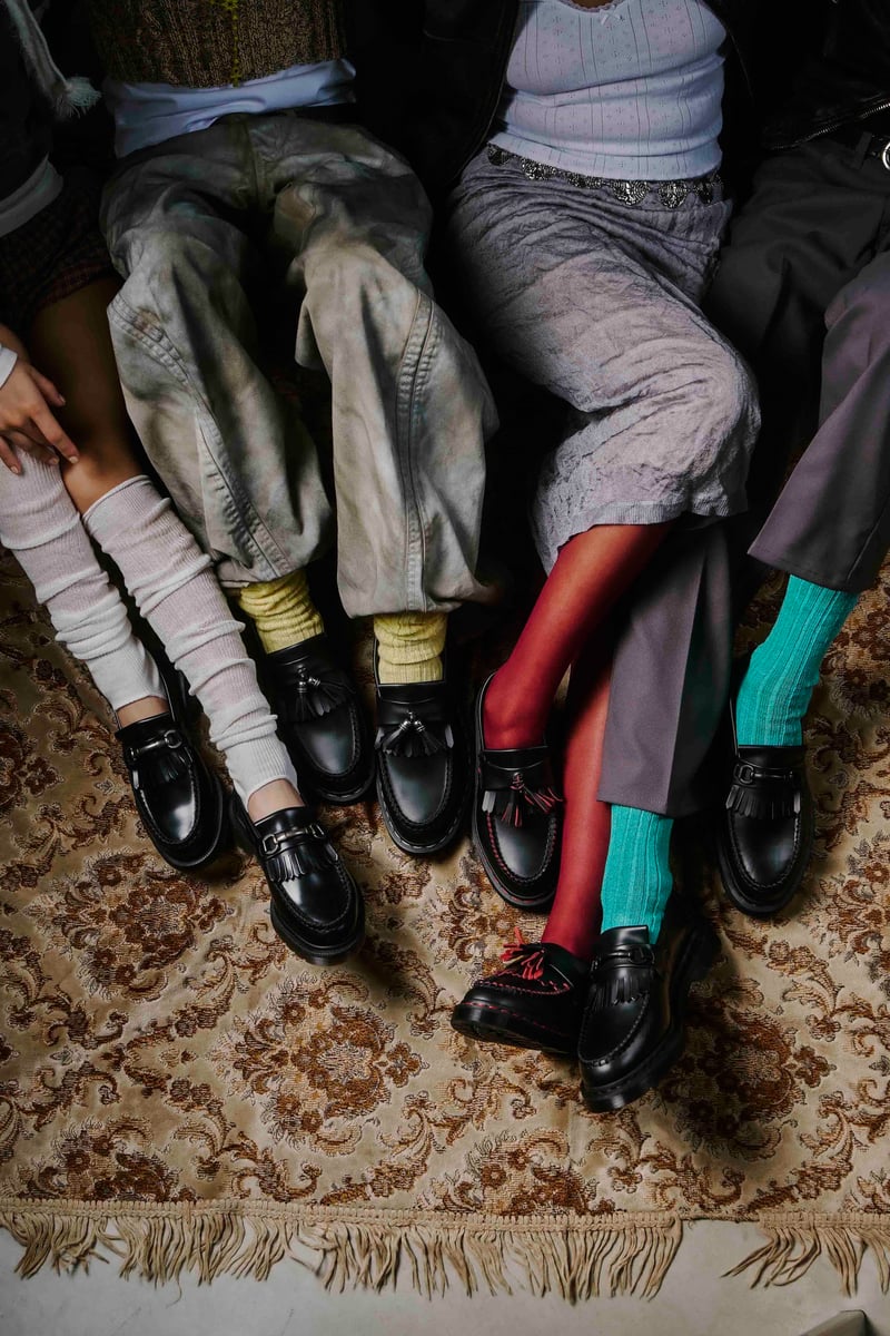 ドクターマーチンの「エイドリアン」から日本限定コレクションが登場