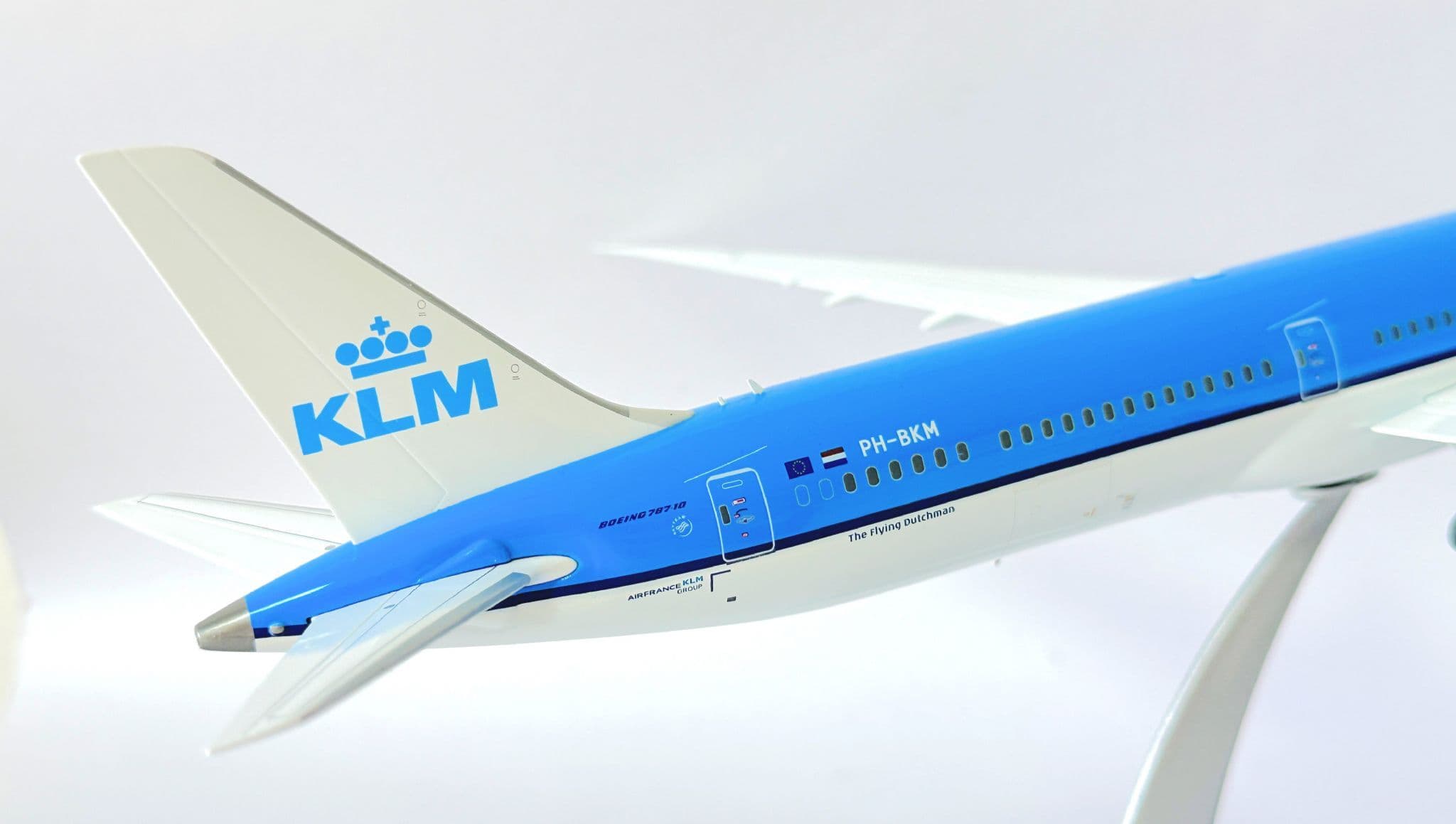 Boeing 787-10 KLM Inflight 200 Diecast Collectors Model 1 200