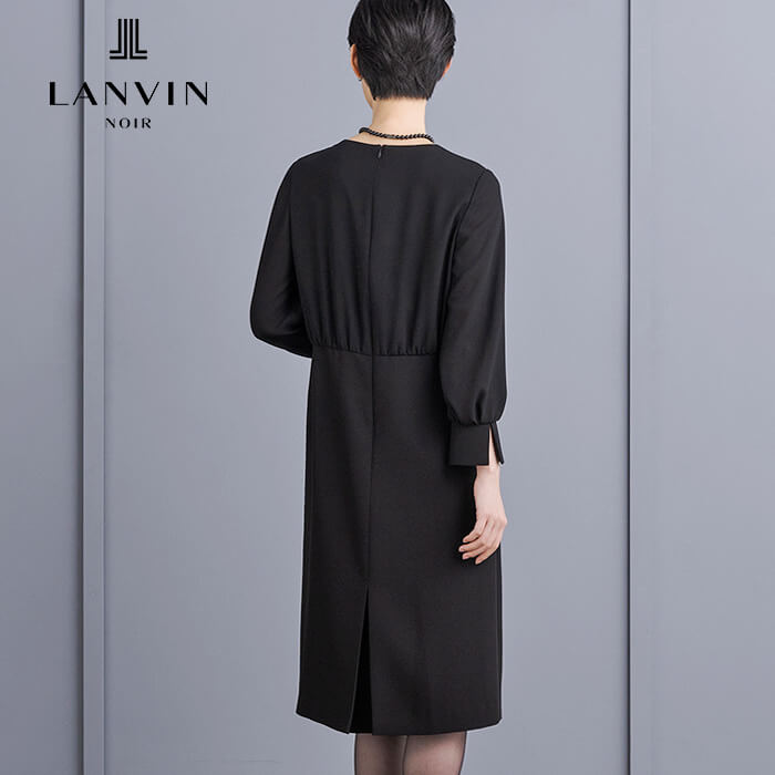 ランダムギャザータックのワンピース 9号・ブラック｜東京ソワール